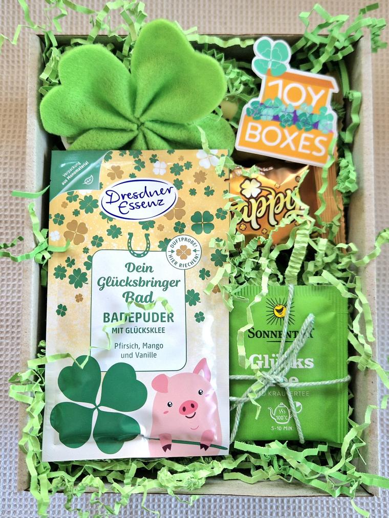 GlücksBox, Abschiedsgeschenk Kollegin, Geschenk für die Prüfung, personalisierbar mit Karte | JoyBoxes GlücksBox, Abschiedsgeschenk Kollegin, Geschenk für die Prüfung, personalisierbar mit Karte | JoyBoxes